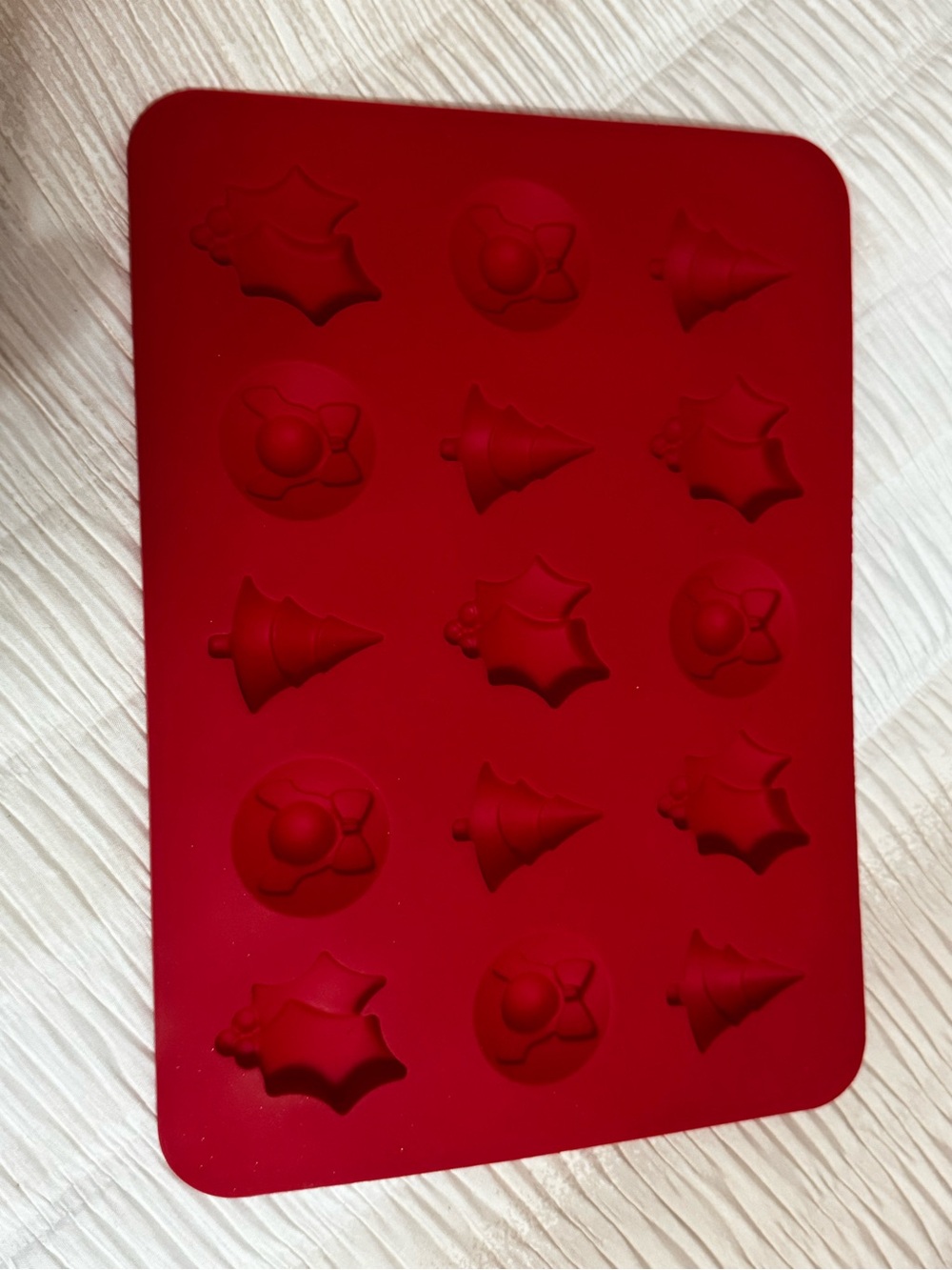 Source Unknown Red Silicone Holiday Candy & Chocolate Mold Tray
